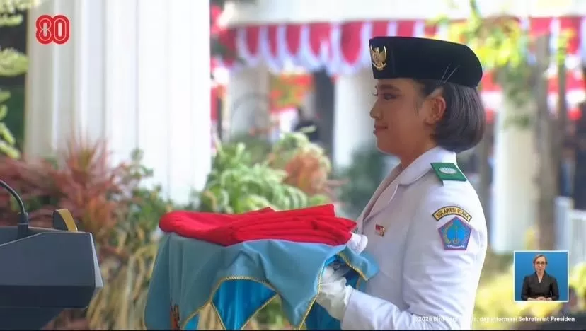 Yu, Kenalan dengan Bianca Alessia Pembawa Baki Bendera Merah Putih Saat HUT ke-80 RI di Istana Merdeka 