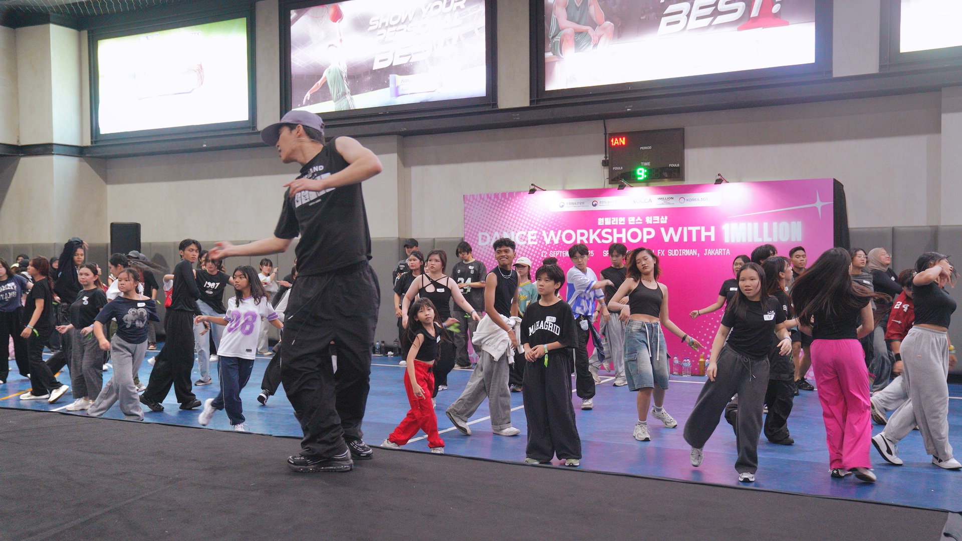 Dance Workshop with 1MILLION Sapa Penggemar di Indonesia