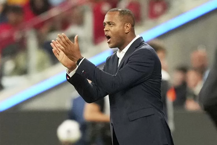 Patrick Kluivert Panggil 28 Pemain, Coret Nama Marselino  dan Mees Hilgers