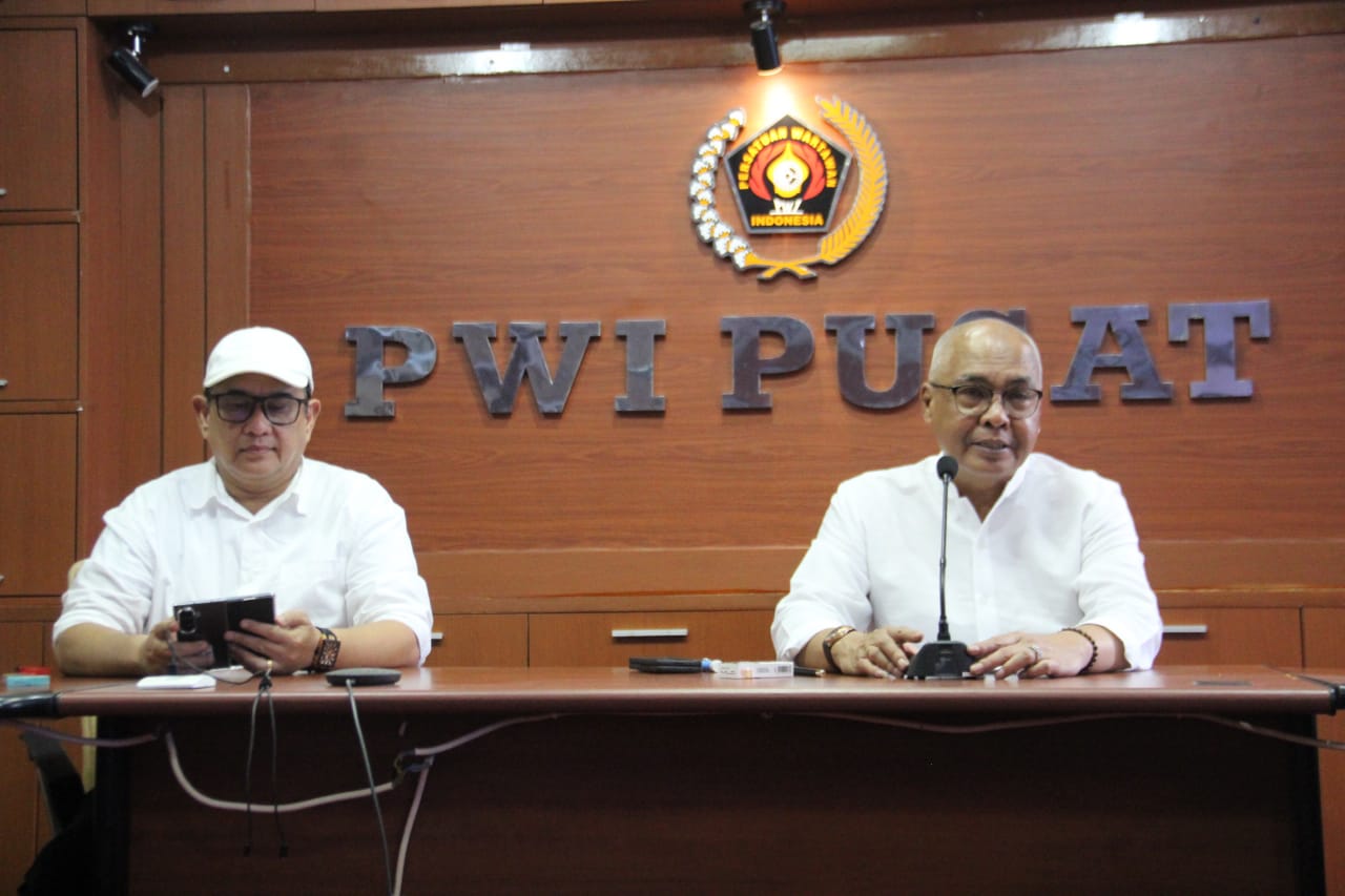 PWI Prihatin Pencabutan Kartu Liputan Istana Wartawan CNN Indonesia