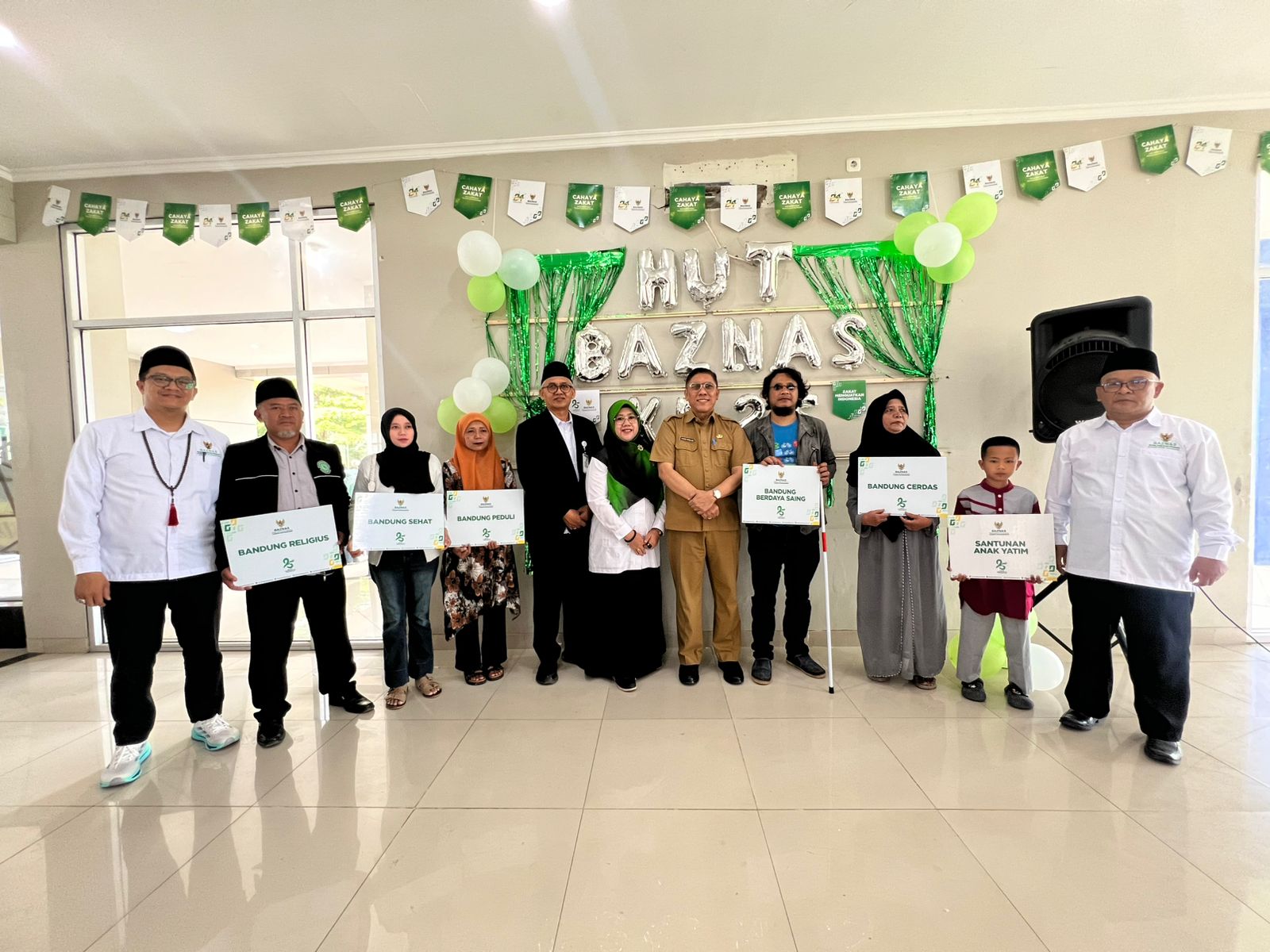 HUT ke-25 BAZNAS di Kabupaten Bandung Diisi Peluncuran Z-Kosmetika dan Pendistribusian Bantuan
