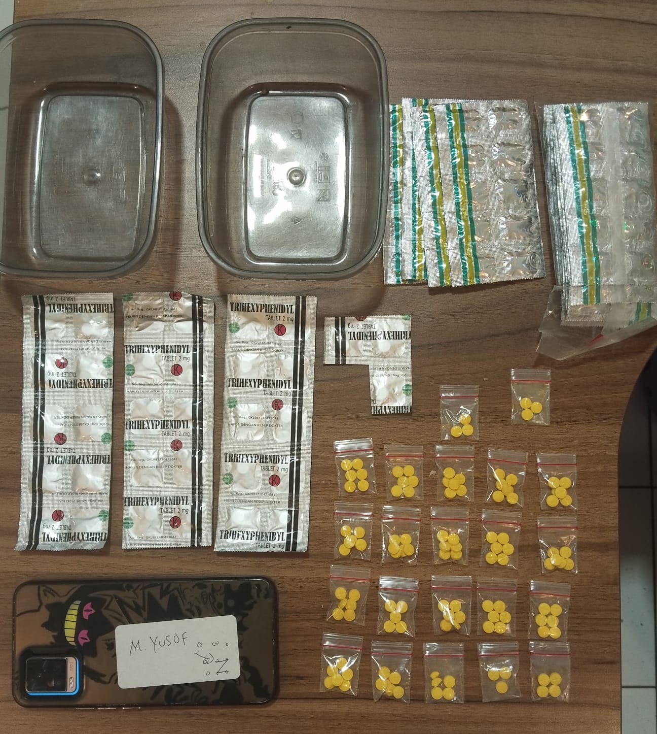 Satresnarkoba Polres Garut Amankan 2 pengedar Obat Keras Tanpa Izin  