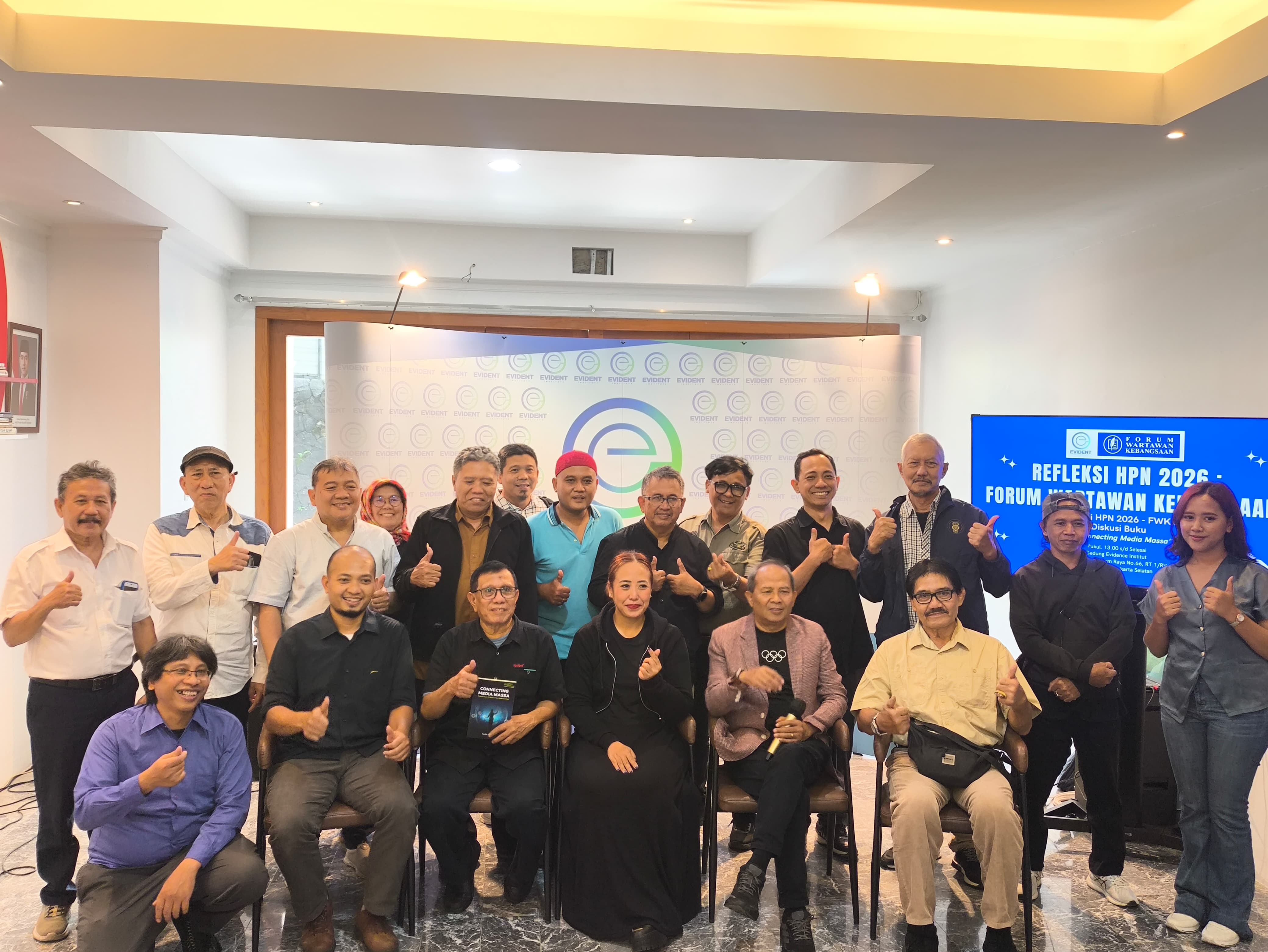 TV Berita “Menyalahkan” Platform Global, tapi Memakainya Seenaknya