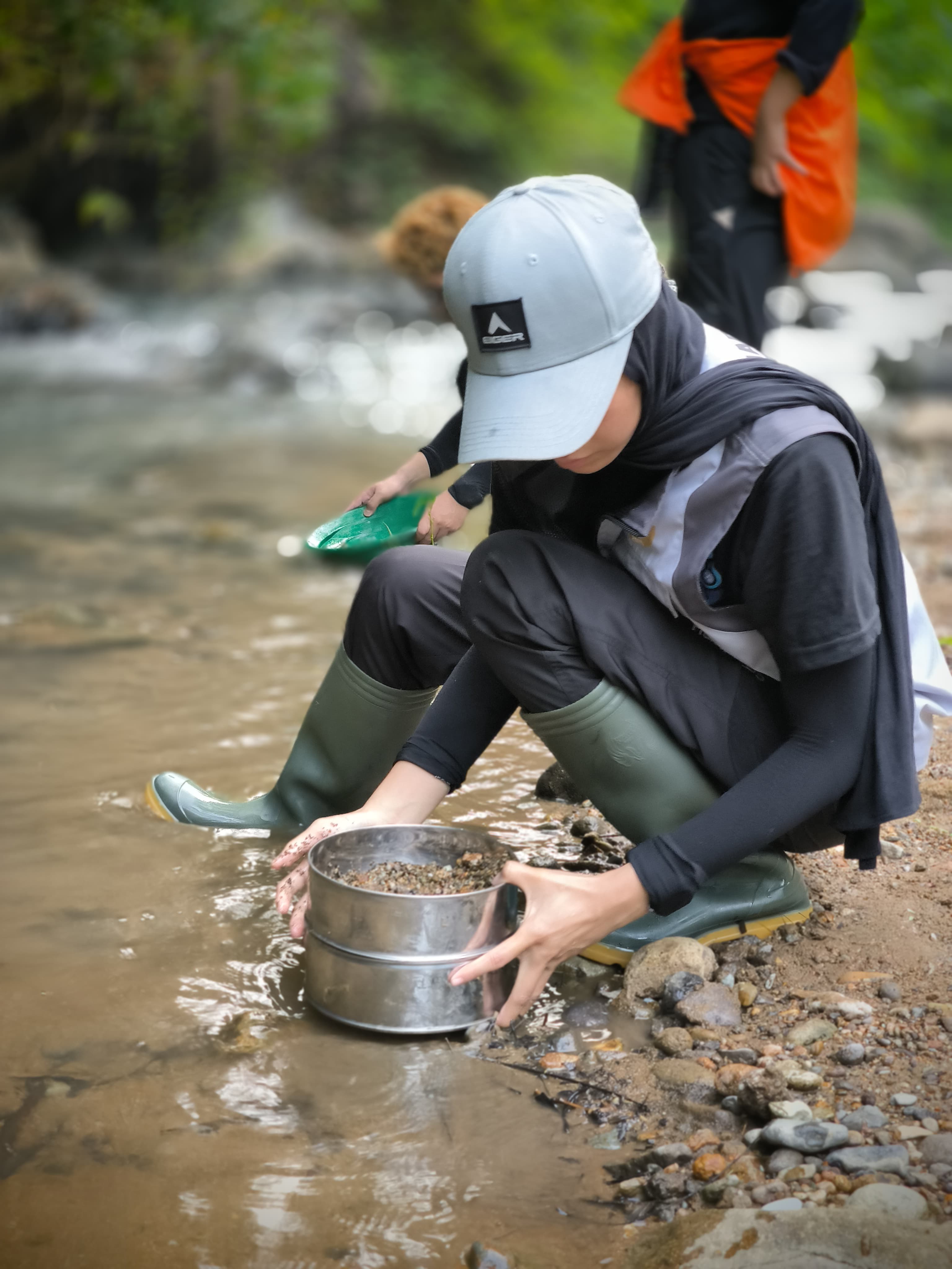 Resa Khoerunisa, Perempuan Lulusan Geologi Peraih Beasiswa Star Energy yang Menginspirasi