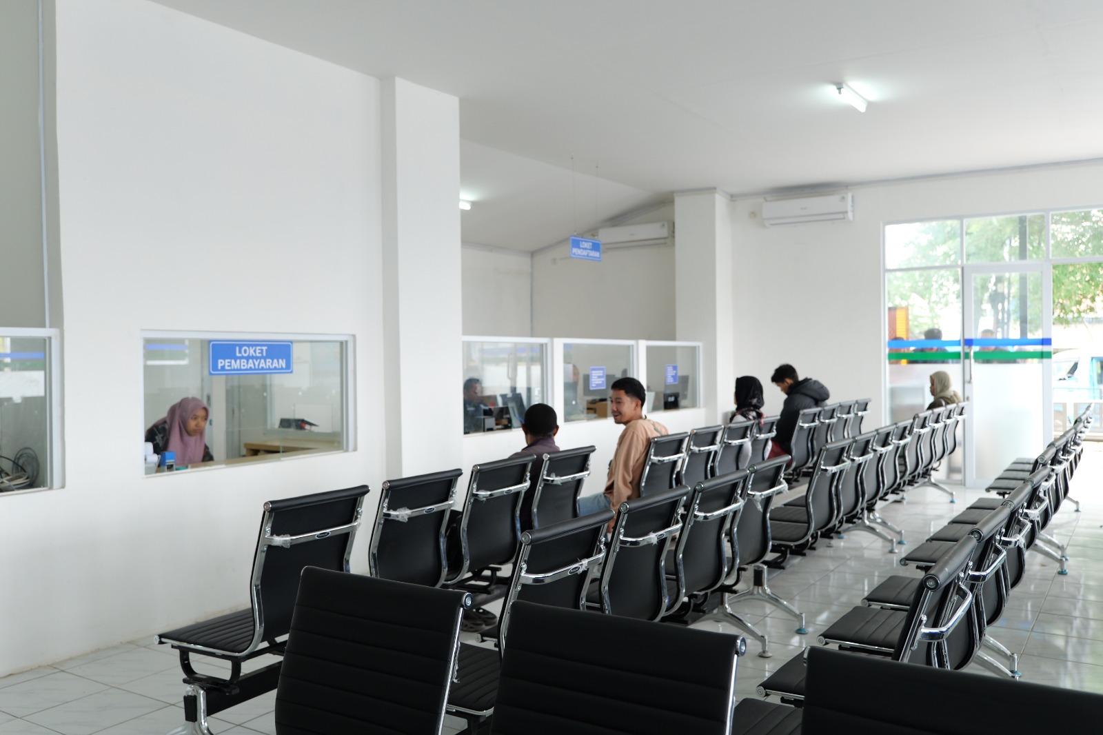 KDM Ajak Inspektorat dan BKD Sidak Samsat, Pastikan SE Penghapusan Syarat KTP Berjalan