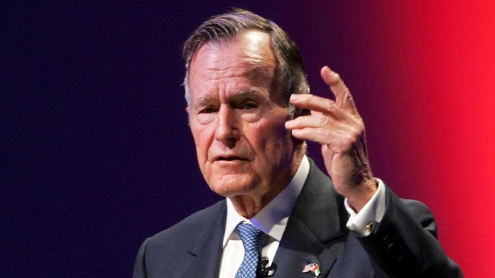 Mantan Presiden AS President George H.W. Bush. REUTERS/Stringer/File Photo