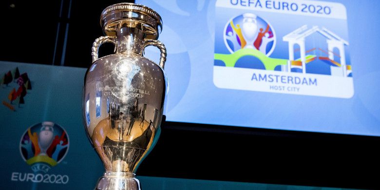 Trofi Piala Eropa (Foto:kompas/AFP)