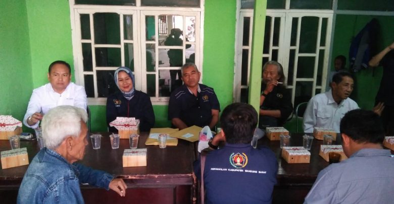 Dialog ringan seputar kode etik dan keanggotaan PWI (Foto: Ragam daerah)