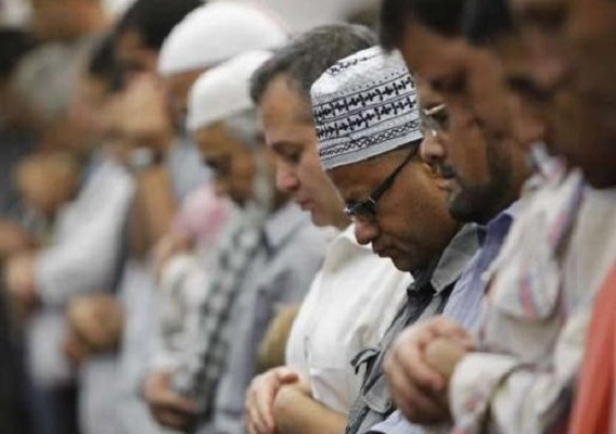 Ilustrasi salat berjamaah (Foto: Islampos)