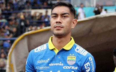Gelandang Persib Bandung, Omid Nazari. (Foto: goal..com)
