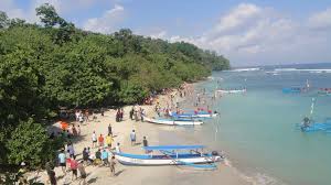 Pantai Pangandarani (travelpangandaran.com)