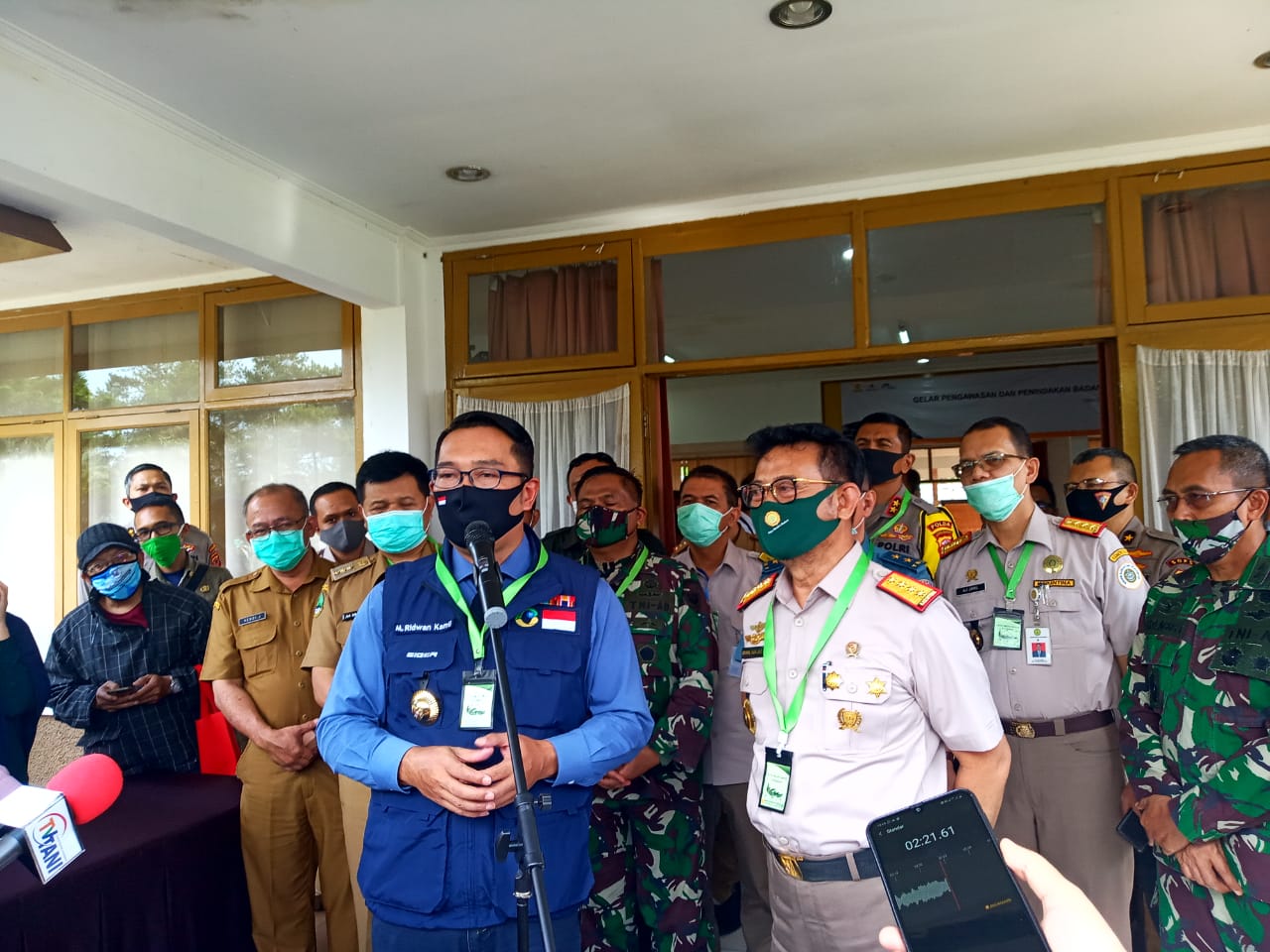 Ridwan Kamil saat melakukan komfrensi pers seuisai kegiatan bersama Mentan Syahrul Yasin Limpo (Foto: Ardian Resco/dara.co.id)