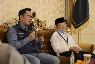 Ridwan Kamil saat melakukan rapat bersama Gugus Tugas Kabupaten Cianjur (Foto: Humas Pemprov Jabar) 