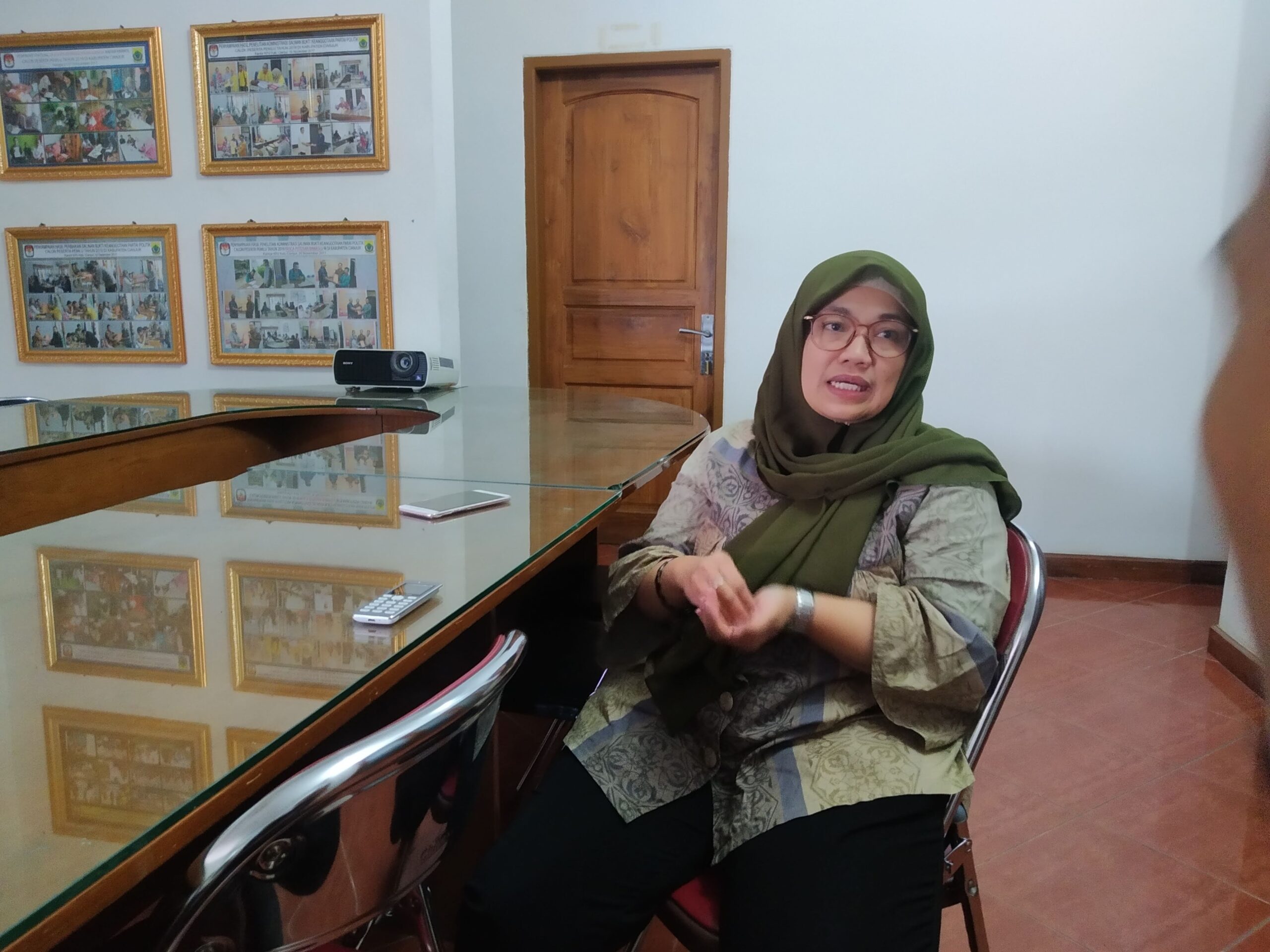 Ketua KPU Kabupaten Cianjur, Selly Nurdinah (Foto: Purwanda/dara.co.id)