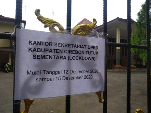 Gedung DPRD Kabupaten Cirebon sempat lockdown (Foto: Bambang Setiawan/dara.co.id)