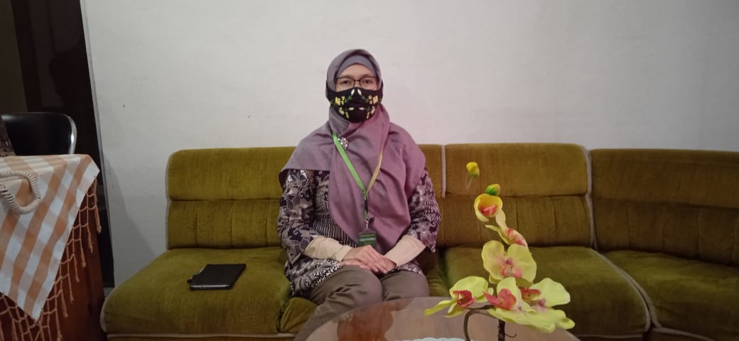 Humas Pengadilan Negeri (PN) Kota Cirebon, Asyrotun Mugiastuti (Foto: Istimewa)