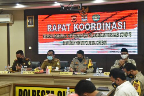 Rapat Forkopimda koordinasi persiapan penerimaan, penyimpanan, pelaksanaan vaksin covid 19 di wilayah hukum Polresta Cirebon (Foto: Bambang/dara.co.id)
