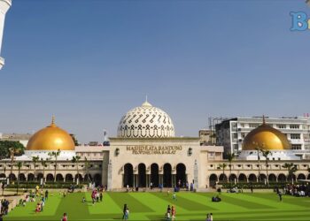 Masjid Raya Bandung (Foto: Youtube)