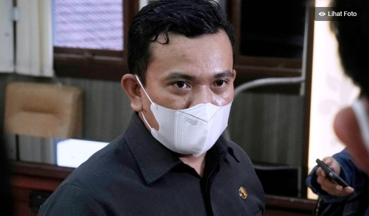 Kadisdik Jabar Dedi Supandi saat memberikan keterangan pers.(DOK.Laman Disdik Jabar)
