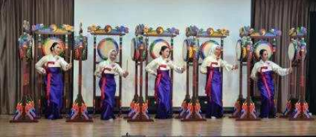  Penampilan tari Samgomu yang menampilkan keindahan budaya Korea