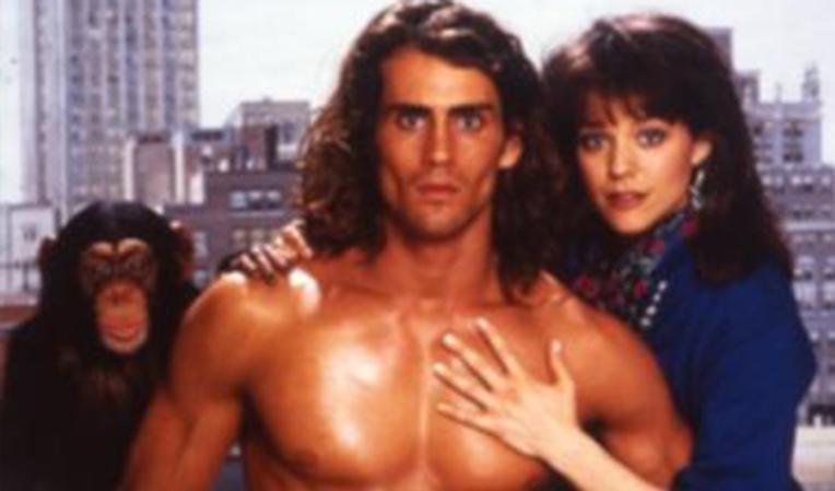 
Joe Lara, aktor serial Tarzan: The Epic Adventures bersama sang istri, Gwen Shamblin Lara, tewas dalam kecelakaan pesawat, bersama lima penumpang lain. (Foto : Kincir.com)