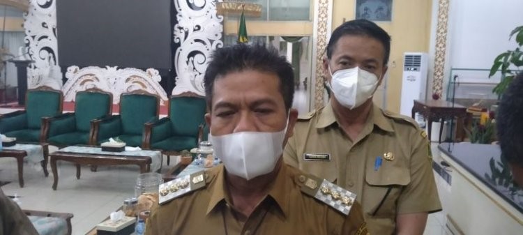 
Bupati Bandung Dadang Supriatna dan DR. Ckra Amiyana
