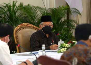 Wapres Ma’ruf Amin memimpin rapat membahas RUU Perubahan Atas UU 5/2014 tentang ASN, Jumat (24/09/2021), di Jakarta. (Foto: BPMI Setwapres)
