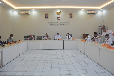 Jajaran Pengurus Dewan Pimpinan Daerah (DPD) PKS Kabupaten Bandung, menggelar silaturahmi kebangsaan dengan mengunjungi kantor KPU dan Badan Kesatuan Bangsa dan Politik (Kesbangpol). (Foto: ist)
