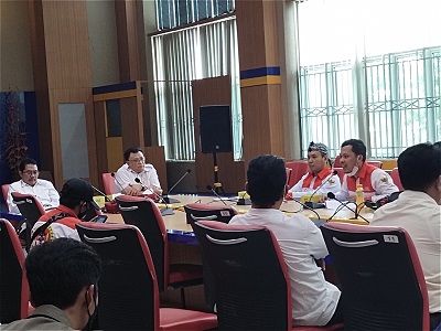 

Audendi PMPRI diterima oleh Asisten 1 Bidang Tata Pemerintahan, Imam Santoso dan Kepala BPMD KBB, Wandiana. (Foto : heny/dara.co.id)
