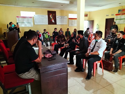 Kuasa Hukum Reni Nuraeni ketika menyambangi PPKD, Selasa (9/10/2021). (Foto: heni/dara.co.id)
