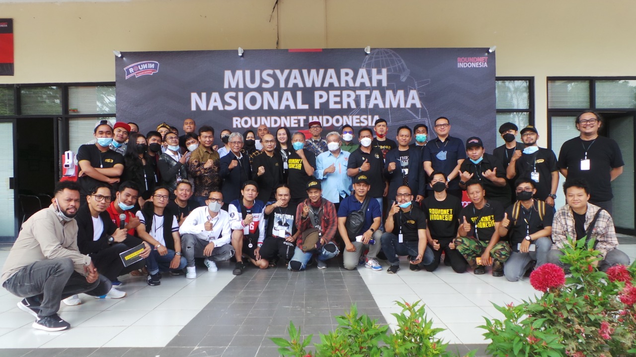 Persatuan Olahraga Roundnet Seluruh Indonesia (PORSI) menggelar Musyawarah pertama di Sekretariat PSSI Asosiasi Kabupaten Bandung, Pintu Timur Stadion si Jalak Harupat, Kutawaringin, Sabtu (18/12/2021). (Foto : Humas PORSI)
