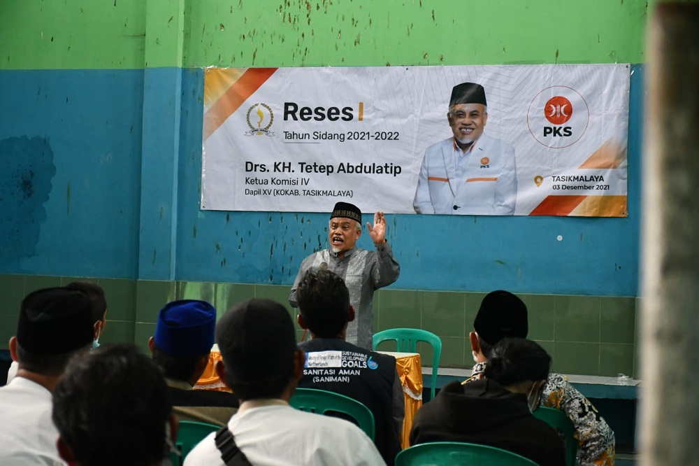 Tetep Abdulatip saat reses di Indihiang (Foto: Tim Dapil X)