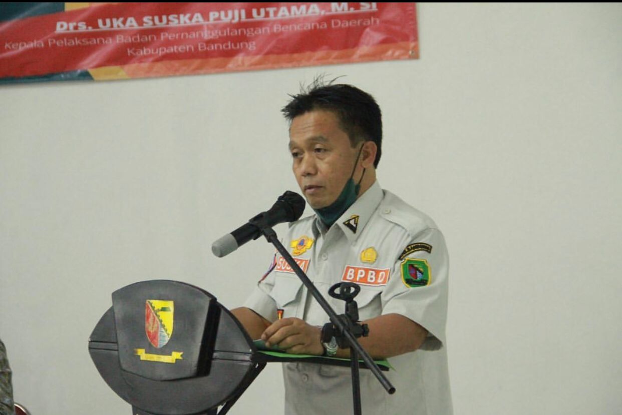  Kepala Pelaksana Harian BPBD Kabupaten Bandung Uka Suska Puji Utama 
