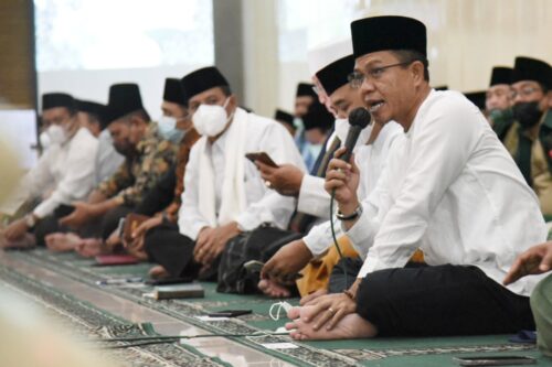Bupati Bandung HM Dadang Supriatna saat melaksanakan Safari Ramadan di Kecamatan Ciwidey Kabupaten Bandung, Selasa (5/4/2022) (Foto: Istimewa)