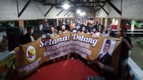 Wakil Ketua DPRD Kabupaten Bandung H. Wawan Ruswandi saat melaksanakam reses di Desa Cikoneng Kecamatan Ciparay Kabupaten Bandung, Kamis (31/3/2022). (Foto: trinata/dara.co.id) 