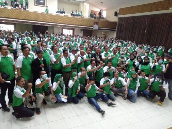 Bupati Bandung HM Dadang Supriatna saat menghadiri peringatan Hari Buruh Internasional atau May Day di Gedung Moch Toha Soreang, Sabtu (21/5/2022). (Foto trinata/dara.co.id)