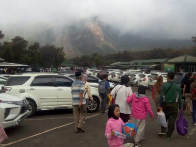 WA Gunung Papandayan di Kecamatan Cisurupan, Kabupaten Garut dibanjiri wisatawan yang datang dari berbagai daerah (Foto: Istimewa)