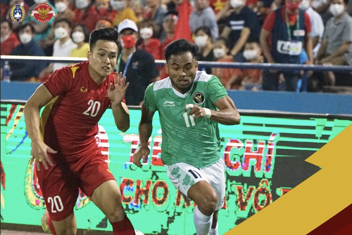 Timnas Indonesia U-23 dikalahkanh Vietnam U-23, 0-3 dalam penyisihan Grup A SEA Games 2021, di Stadion Viet Tri, Phu Tho, Jumat (6/5/2022) malam WIB, Indonesia sulit mengembangkan pola pertandingan pada laga perdana penyisihan Grup A, (Foto: PSSI)