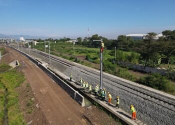 Kereta Cepat Jakarta-Bandung (KCJB) akan diujicobakan  pada akhir tahun 2022. (Foto: istimewa)