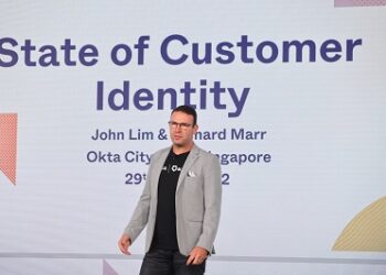 Richard Marr, APAC CIAM Lead, Okta, di acara Okta City Tour Singapore (Foto: Isimewa)