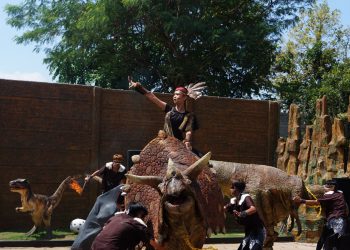 Garut Dinoland" Objek wisata yang mempertunjukkan beragam hewan purba atau dinosaurus berlokasi di Kampung Cibolerang, Desa Mekarjaya, Kecamatan Tarogong Kidul, Kabupaten Garut (Foto: Istimewa)