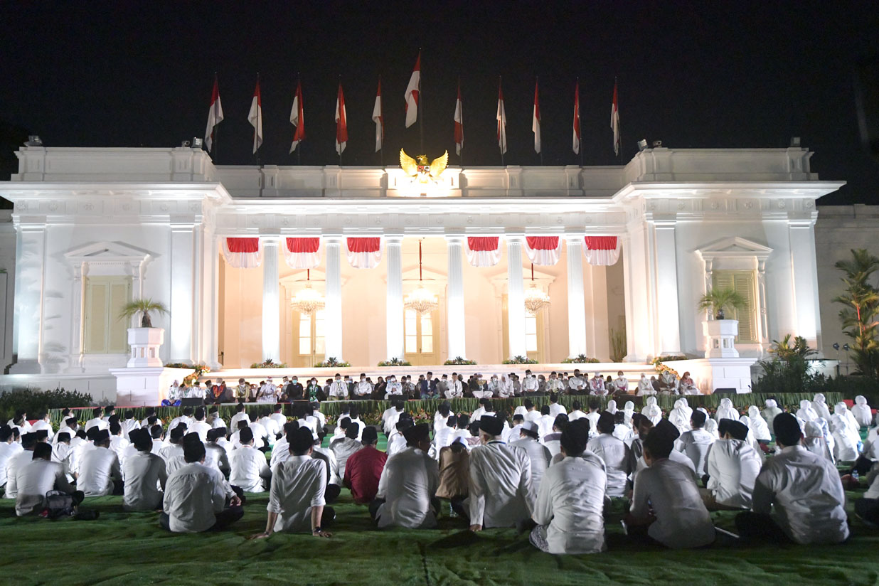 Presiden Jokowi hadiri Zikir dan Doa Kebangsaan 77 Tahun Indonesia Merdeka, di Istana Merdeka, Jakarta, Senin (01/08/2022). (Foto: Humas Setkab/Oji)
