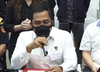 Kabareskrim Komjen Pol Agus Andrianto saat memberikan keterangan pers pengungkapan kasus TPPU. (Foto: PMJ News/Polri TV)