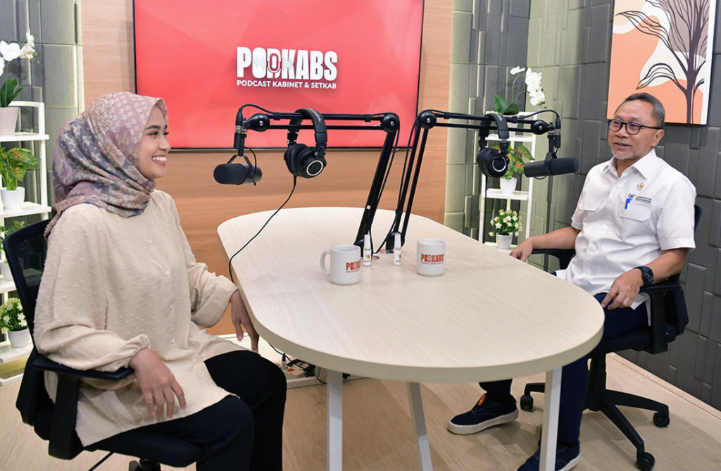 Podkabs Episode 7 dengan narasumber Mendag Zulkifli Hasan (Foto: Humas Setkab/Oji)
