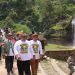Bupati Sukabumi H. Marwan Hamami meresmikan destinasi wisata Curug Sodong dikawasan Ciletuh  Palabuhanratu UNESCO Global Geopark, Minggu (4/9/2022). (Foto: dian/dara.co.id)
