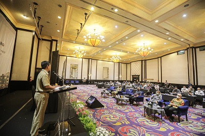 Sekretaris Daerah Kota Bandung, Ema Sumarna membuka Market Sounding Penjajakan Minat Pasar penyelenggaraan infrastruktur pasif telekomunikasi kota Bandung, di Hotel Papandayan, Senin (5/9/2022). (Foto: bandung.go.id)