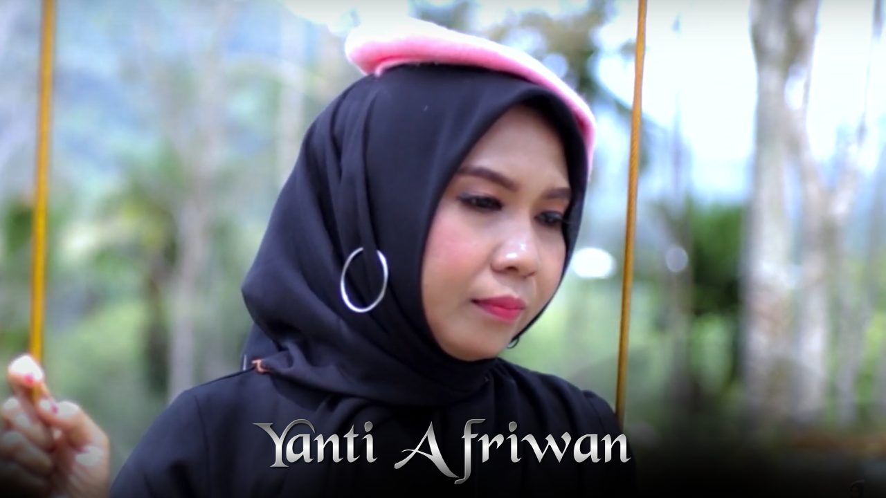 anti Afriwan, Penyanyi lagu Tidakkah Kau Rindu Padaku. (Dok. Ladofa Doredo)