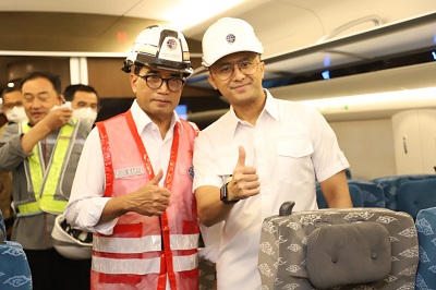 Hengky Kurniawan bersama Menhub RI saat melakukan kunjungan ke KCJB (Foto: Istimewa)