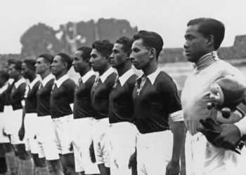 Timnas Hindia Belanda (Indonesia) pada Piala Dunia 1938 di Perancis (Foto: Ist/Net/harapanrakyat)