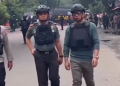Gubernur Jawa Barat Ridwan Kamil berada di lokasi ledakan bom bunuh diri Bandung (Foto:Twitter)